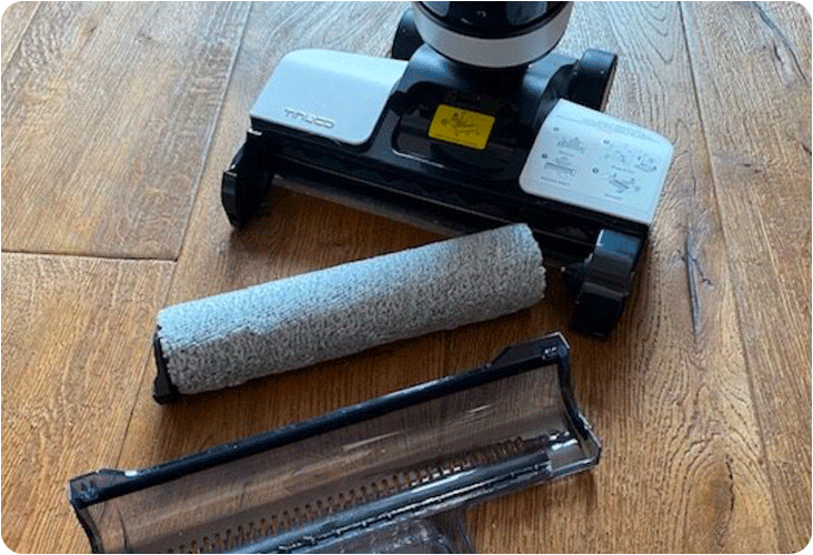Démontage du rouleau brosse du Tineco Floor One S3
