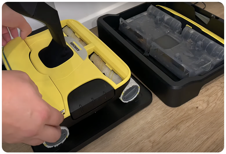 Socle de rangement et d'auto-nettoyage Karcher FC7 sans fil