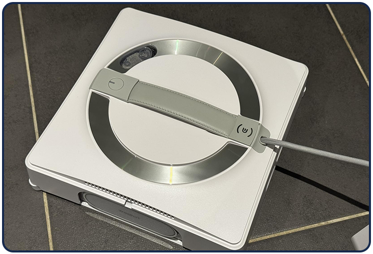 Design du robot lave vitres sans-fil Ecovacs Winbot W2 OMNI