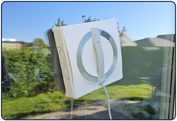 Différents modes de nettoyage présents sur le robot lave vitres sans-fil Ecovacs Winbot W2 OMNI